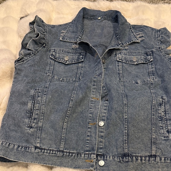 Denim Ruffle Sleeve Vest - Picture 5 of 5